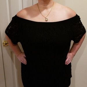 Lace off the shoulder Shirt